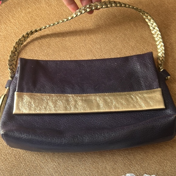 TUSK NAVY AND GOLD LEATHER BAG - Picture 16 of 16